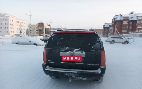 Cadillac Escalade III, 2011 год, 1 700 000 рублей, 4 фотография