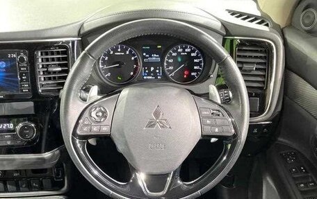 Mitsubishi Outlander III рестайлинг 3, 2017 год, 1 650 000 рублей, 6 фотография