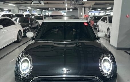 MINI Clubman, 2022 год, 1 900 000 рублей, 3 фотография