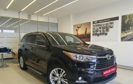 Toyota Highlander III, 2014 год, 3 200 000 рублей, 4 фотография