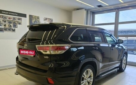 Toyota Highlander III, 2014 год, 3 200 000 рублей, 5 фотография