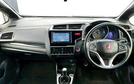 Honda Fit III, 2014 год, 860 000 рублей, 6 фотография