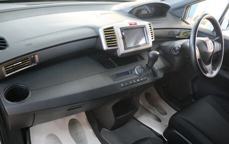 Honda Freed I, 2014 год, 1 289 000 рублей, 16 фотография