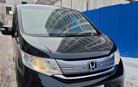 Honda Stepwgn IV, 2016 год, 1 795 000 рублей, 3 фотография