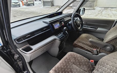 Honda Stepwgn IV, 2016 год, 1 795 000 рублей, 10 фотография