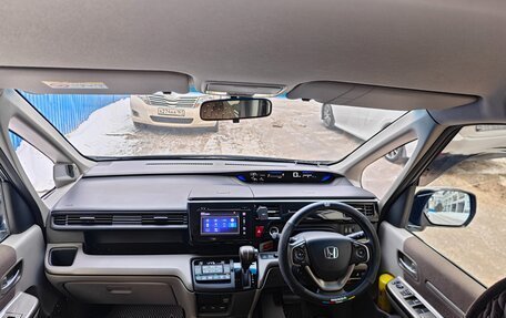 Honda Stepwgn IV, 2016 год, 1 795 000 рублей, 13 фотография