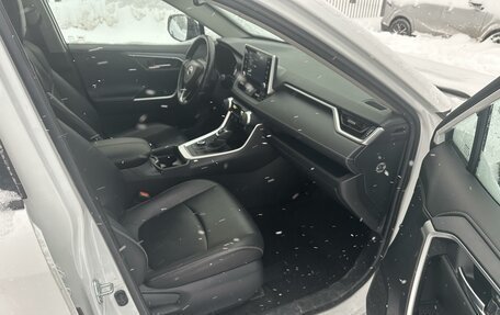 Toyota RAV4, 2020 год, 3 749 000 рублей, 7 фотография