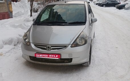 Honda Fit III, 2004 год, 350 000 рублей, 3 фотография