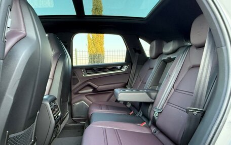 Porsche Cayenne III, 2025 год, 18 500 000 рублей, 12 фотография