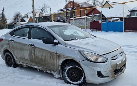 Hyundai Solaris II рестайлинг, 2014 год, 440 000 рублей, 2 фотография