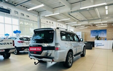 Mitsubishi Pajero IV, 2015 год, 2 899 900 рублей, 6 фотография
