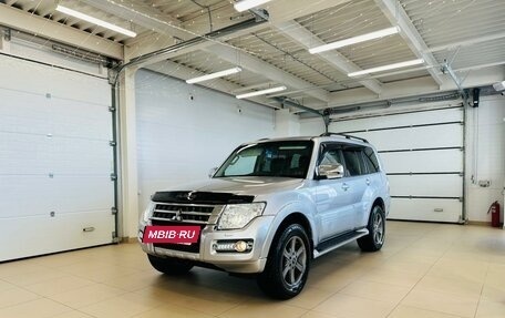 Mitsubishi Pajero IV, 2015 год, 2 899 900 рублей, 2 фотография