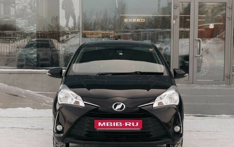 Toyota Vitz, 2018 год, 1 150 000 рублей, 2 фотография