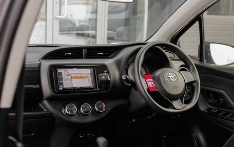 Toyota Vitz, 2018 год, 1 150 000 рублей, 10 фотография