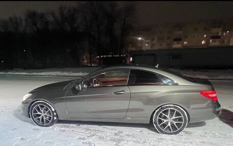 Mercedes-Benz E-Класс, 2012 год, 1 500 000 рублей, 6 фотография