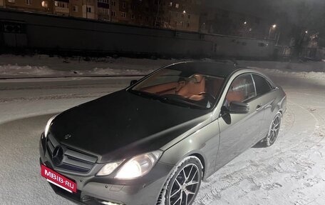 Mercedes-Benz E-Класс, 2012 год, 1 500 000 рублей, 16 фотография