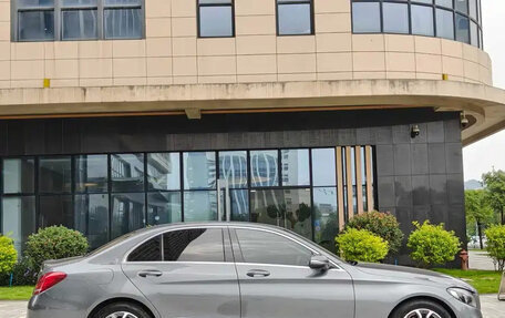 Mercedes-Benz C-Класс, 2018 год, 1 555 000 рублей, 4 фотография