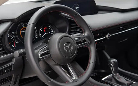 Mazda 3, 2022 год, 1 400 000 рублей, 9 фотография