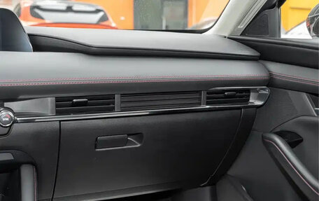 Mazda 3, 2022 год, 1 400 000 рублей, 12 фотография