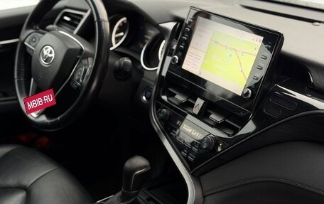 Toyota Camry, 2021 год, 2 400 000 рублей, 12 фотография