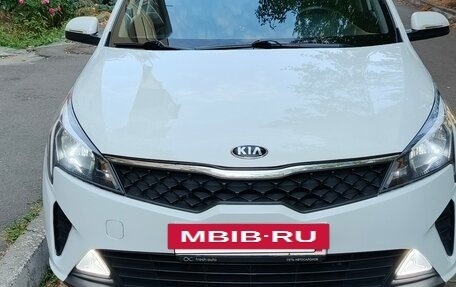 KIA Rio IV, 2020 год, 1 400 000 рублей, 2 фотография