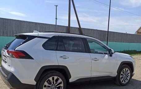 Toyota RAV4, 2020 год, 3 500 000 рублей, 5 фотография