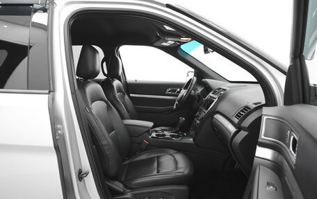 Ford Explorer VI, 2019 год, 2 690 000 рублей, 16 фотография