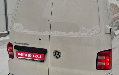 Volkswagen Transporter T6 рестайлинг, 2018 год, 1 950 000 рублей, 4 фотография