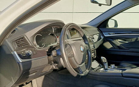 BMW 5 серия, 2015 год, 1 965 000 рублей, 16 фотография