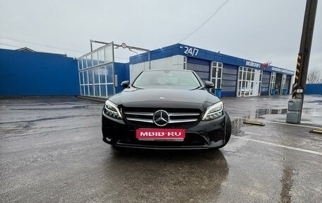 Mercedes-Benz C-Класс, 2019 год, 3 599 999 рублей, 1 фотография