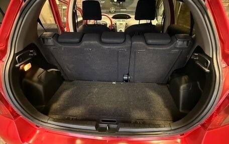 Toyota Yaris III рестайлинг, 2006 год, 650 000 рублей, 8 фотография