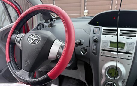 Toyota Yaris III рестайлинг, 2006 год, 650 000 рублей, 13 фотография