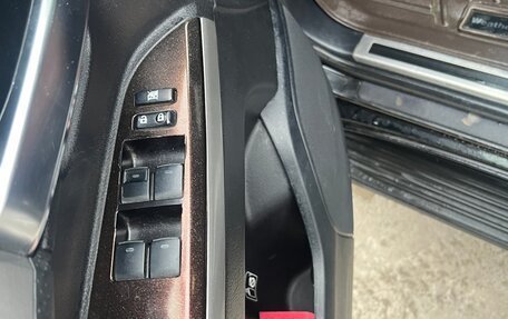 Toyota Land Cruiser 200, 2016 год, 4 700 000 рублей, 11 фотография