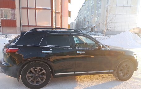 Infiniti FX I, 2006 год, 900 000 рублей, 3 фотография