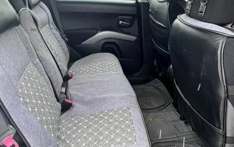 Mitsubishi Outlander III рестайлинг 3, 2008 год, 1 200 000 рублей, 7 фотография