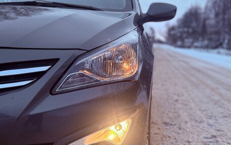 Hyundai Solaris II рестайлинг, 2016 год, 900 000 рублей, 2 фотография