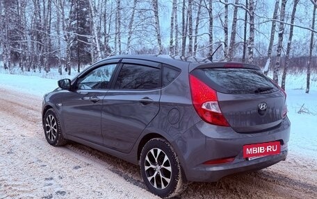 Hyundai Solaris II рестайлинг, 2016 год, 900 000 рублей, 8 фотография