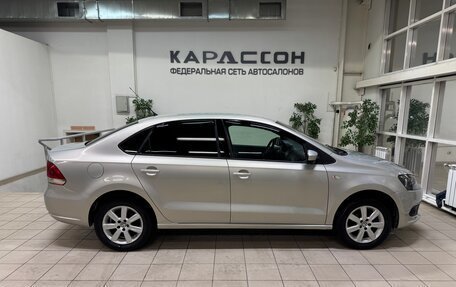 Volkswagen Polo VI (EU Market), 2011 год, 800 000 рублей, 6 фотография