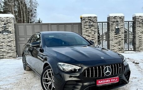 Mercedes-Benz E-Класс, 2021 год, 4 110 000 рублей, 1 фотография