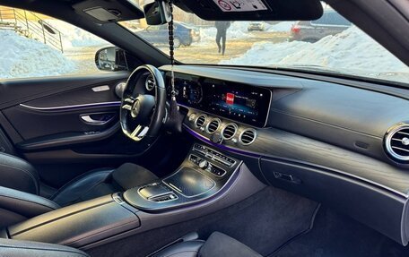 Mercedes-Benz E-Класс, 2021 год, 4 110 000 рублей, 12 фотография