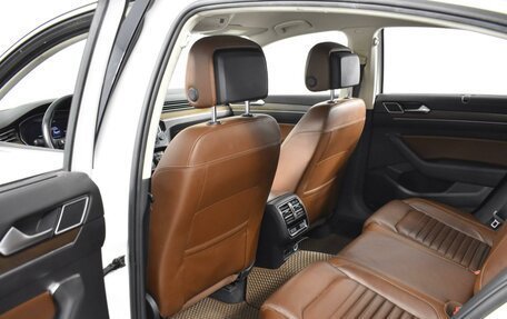 Volkswagen Passat B8 рестайлинг, 2017 год, 2 299 900 рублей, 11 фотография