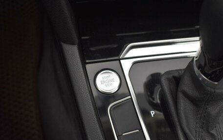 Volkswagen Passat B8 рестайлинг, 2017 год, 2 299 900 рублей, 20 фотография