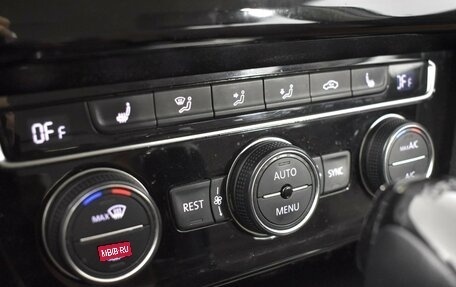 Volkswagen Passat B8 рестайлинг, 2017 год, 2 299 900 рублей, 19 фотография