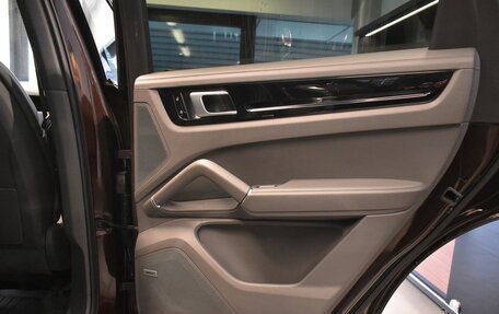 Porsche Cayenne III, 2019 год, 6 997 000 рублей, 23 фотография