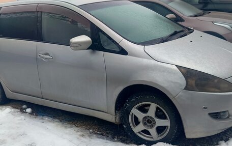 Mitsubishi Grandis, 2003 год, 635 000 рублей, 2 фотография