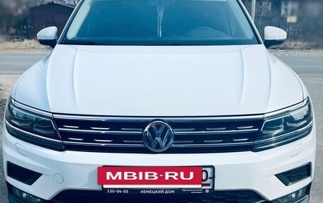 Volkswagen Tiguan II, 2018 год, 1 999 999 рублей, 3 фотография