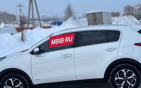 KIA Sportage IV рестайлинг, 2020 год, 2 570 000 рублей, 6 фотография