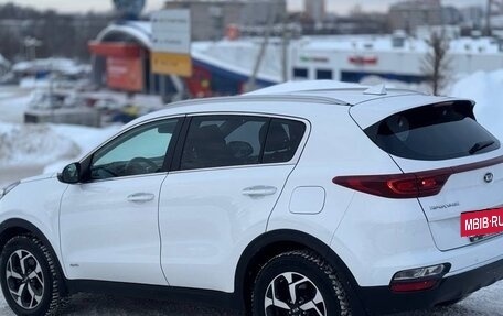 KIA Sportage IV рестайлинг, 2020 год, 2 570 000 рублей, 5 фотография
