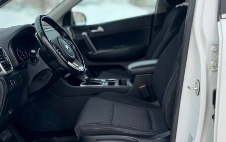 KIA Sportage IV рестайлинг, 2020 год, 2 570 000 рублей, 17 фотография