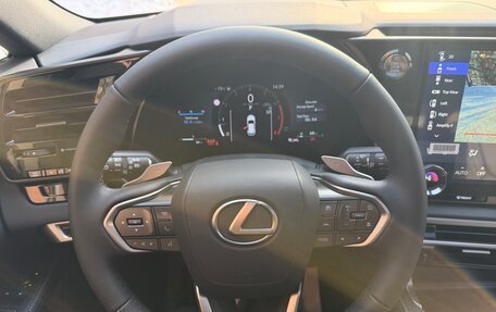 Lexus RX IV рестайлинг, 2025 год, 7 330 000 рублей, 14 фотография